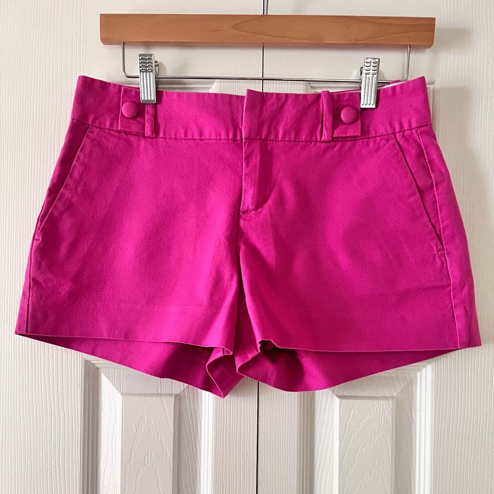Pink Banana Republic shorts in size 4 great condition